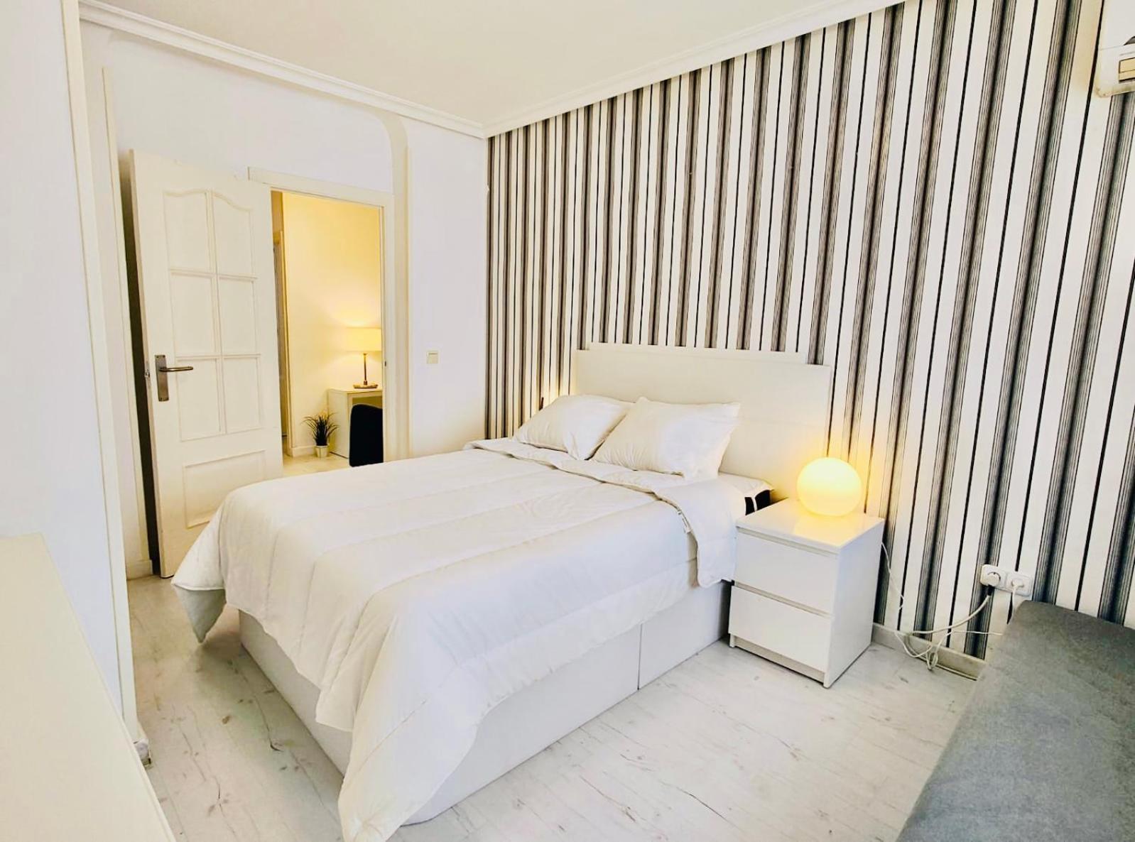 Apartamento Especial Grupos O Familias - Gran Via - Callao - Sol - Plaza Espana *